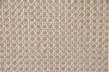 エレガントなラタンバックチェア4脚セットをリペア&カスタム!3脚は指定の生地に張り替え、本体は擦れや色あせ箇所のみ補修ペイントし仕上げ。(ダイニングチェア、椅子)