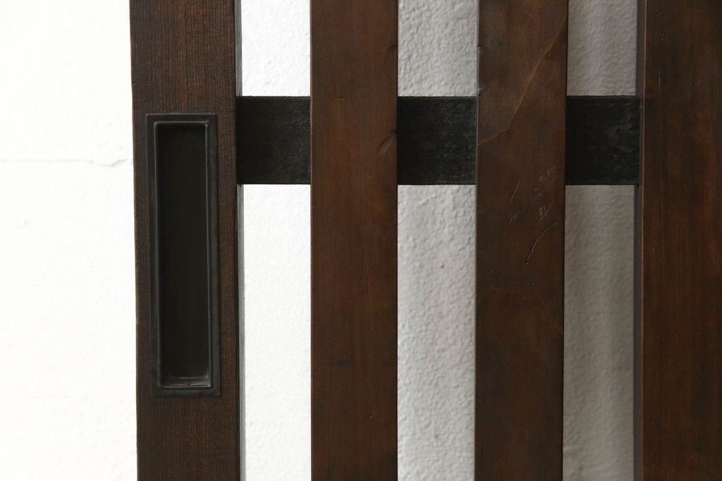 格子戸をリペア&カスタム!高さをリサイズし、吊り金具を取り付け加工。(引き戸、建具)