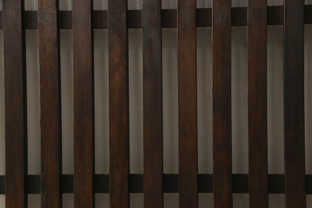 格子戸をリペア&カスタム!高さをリサイズし、吊り金具を取り付け加工。(引き戸、建具)