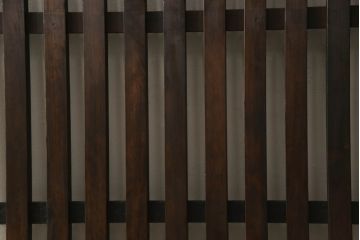 格子戸をリペア&カスタム!高さをリサイズし、吊り金具を取り付け加工。(引き戸、建具)