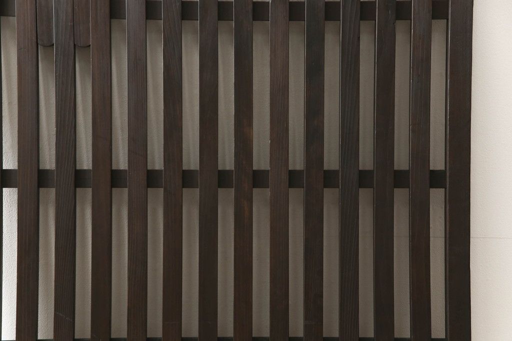 格子戸をリペア&カスタム!高さをリサイズし、吊り金具を取り付け加工。(引き戸、建具)