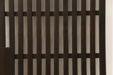 格子戸をリペア&カスタム!高さをリサイズし、吊り金具を取り付け加工。(引き戸、建具)