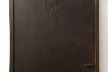 木製扉をリペア&カスタム!ローラー締まりを取り付け加工。(ドア、建具)