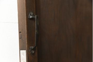 木製扉をリペア&カスタム!ローラー締まりを取り付け加工。(ドア、建具)