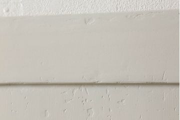 フランスアンティークの木製ドアをリペア&カスタム!高さと幅をリサイズし、鍵金具を取り外して埋木。アンティークのホワイトにペイント仕上げ。(扉、建具)