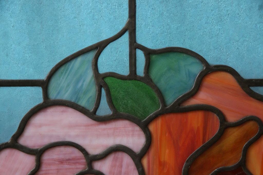 アンティークステンドグラス2枚をリペア&カスタム!それぞれに木枠を新規製作。落ち着いた茶系で着色仕上げ。(明り取り、窓)