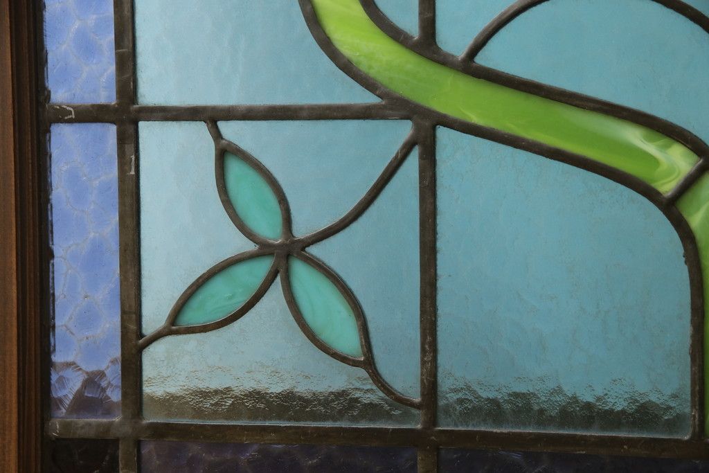 アンティークステンドグラス2枚をリペア&カスタム!それぞれに木枠を新規製作。落ち着いた茶系で着色仕上げ。(明り取り、窓)