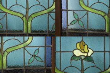 アンティークステンドグラス2枚をリペア&カスタム!それぞれに木枠を新規製作。落ち着いた茶系で着色仕上げ。(明り取り、窓)