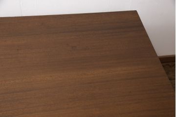 和製アンティークの棚付き作業台をリペア&カスタム!天板下の棚を取り外し。色の濃い部分に合わせて全体を着色し仕上げ。(ダイニングテーブル)