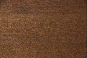 和製アンティークの棚付き作業台をリペア&カスタム!天板下の棚を取り外し。色の濃い部分に合わせて全体を着色し仕上げ。(ダイニングテーブル)