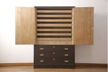 加茂総桐箪笥をリペア&カスタム!ご希望の色味に着色仕上げ。(総桐たんす、桐タンス、着物箪笥、和タンス)