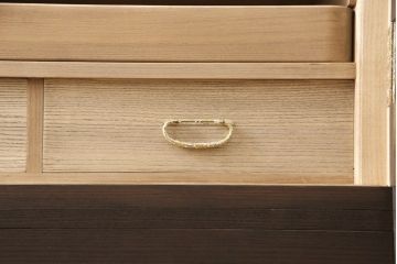 加茂総桐箪笥をリペア&カスタム!ご希望の色味に着色仕上げ。(総桐たんす、桐タンス、着物箪笥、和タンス)