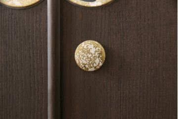 加茂総桐箪笥をリペア&カスタム!ご希望の色味に着色仕上げ。(総桐たんす、桐タンス、着物箪笥、和タンス)