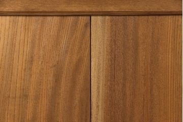 アンティークの蔵戸をリペア&カスタム!鍵穴を塞ぎ、裏面の閂を釘止め。外部用の塗料で仕上げ。(玄関戸、玄関ドア、引き戸)