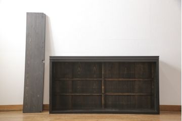 大正期のガラス戸棚をリペア&カスタム!天板を設置し、棚板は新しいものに交換。欠損したガラスは交換。全体を1トーン落ち着いた色味に着色仕上げ。(収納棚、戸棚、キャビネット)