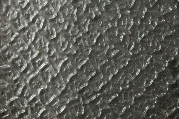 ガラス戸2枚セットをリペア&カスタム!リサイズし、引手金具と戸車を取り付け。本体は現状に近い色味に着色仕上げ。(引き戸、建具)