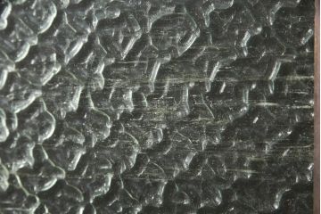 ガラス戸2枚セットをリペア&カスタム!リサイズし、引手金具と戸車を取り付け。本体は現状に近い色味に着色仕上げ。(引き戸、建具)