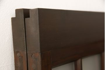 ガラス戸2枚セットをリペア&カスタム!リサイズし、引手金具と戸車を取り付け。本体は現状に近い色味に着色仕上げ。(引き戸、建具)