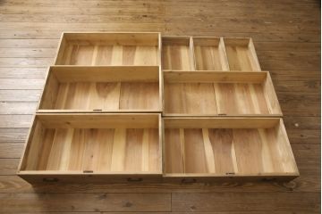 3段重ね箪笥をリペア&カスタム!木部の表情を損なうことなく全体にワックス塗装。(衣装箪笥、引き出し、桐箪笥、桐たんす、和タンス)