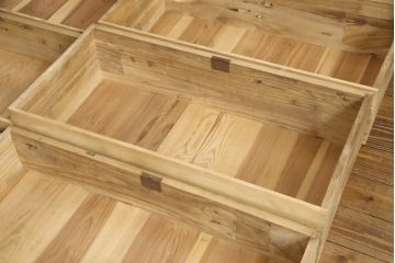 3段重ね箪笥をリペア&カスタム!木部の表情を損なうことなく全体にワックス塗装。(衣装箪笥、引き出し、桐箪笥、桐たんす、和タンス)