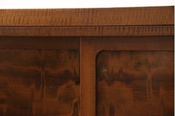 箪笥ローボードをリペア&カスタム!内部棚、左右の仕切りを外しあらたに棚板1枚製作。本体は現状をベースに着色。(戸棚、収納棚)