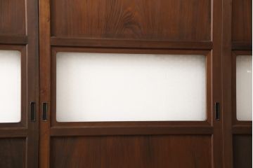 ガラス帯戸4枚をリペア&カスタム!ご希望サイズにリサイズし、引手や戸車は新しく取付。下桟は新材を使用して加工。本体の色味に合わせて着色。(ガラス戸、引き戸、建具)