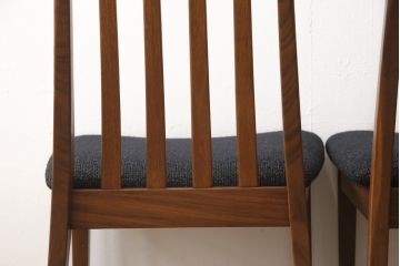 チェア2脚をリペア&カスタム!ご希望の生地で座面を張り替え、本体は現状をベースに着色。(ダイニングチェア、椅子、ビンテージ)