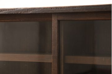ガラス戸棚をリペア&カスタム!脚の取り付け、棚板・棚受を追加製作。本体は現状をベースに着色。(収納棚、戸棚、キャビネット)
