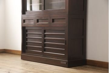 食器棚をリペア&カスタム!キャスター、コンセントを取り付け。(戸棚、収納棚、キャビネット)