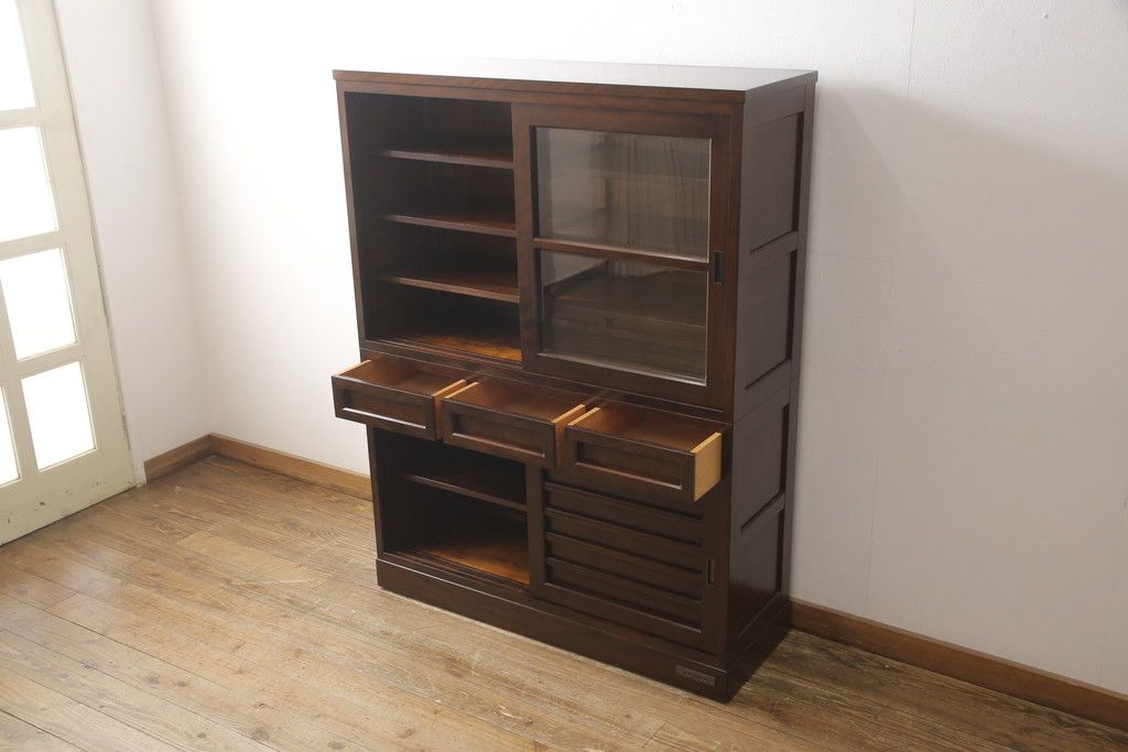 食器棚をリペア&カスタム!キャスター、コンセントを取り付け。(戸棚、収納棚、キャビネット)