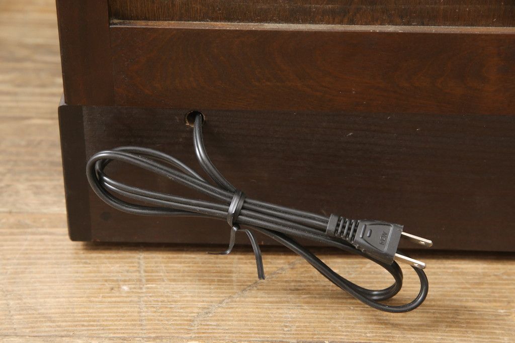 食器棚をリペア&カスタム!キャスター、コンセントを取り付け。(戸棚、収納棚、キャビネット)