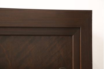 水屋箪笥をリペア&カスタム!棚板2枚製作し、天板落下防止の支えを取り外し。天板を新しく張り直し、内部補強。本体は現状をベース着色。(サイドボード、収納棚、戸棚、ローボード)