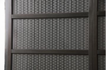 ガラス入り格子戸2枚をリペア&カスタム!高さと幅をリサイズし、ガラスは当店オリジナルの麻の葉紋様ガラスに交換。色味は当店商品を参考に着色。(引き戸、玄関戸、建具)