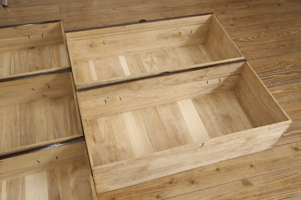 庄内箪笥の見た目を変えずに綺麗にリペア!元の雰囲気を残しつつ研磨して仕上げ。(重ね箪笥、時代箪笥、引き出し)