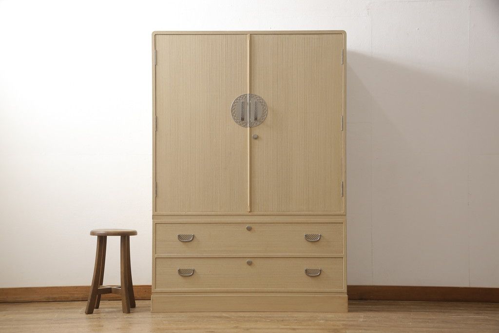 加茂総桐箪笥をリペア&カスタム!上段の引き出し枠を取り払い、衣装盆の受け製作。下段引き出し3杯のうち1杯をカットし高さをリサイズ。(並厚、総桐たんす、桐タンス、着物箪笥、衣装タンス)