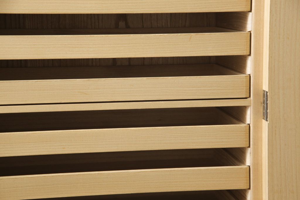 加茂総桐箪笥をリペア&カスタム!上段の引き出し枠を取り払い、衣装盆の受け製作。下段引き出し3杯のうち1杯をカットし高さをリサイズ。(並厚、総桐たんす、桐タンス、着物箪笥、衣装タンス)