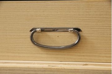 加茂総桐箪笥をリペア&カスタム!上段の引き出し枠を取り払い、衣装盆の受け製作。下段引き出し3杯のうち1杯をカットし高さをリサイズ。(並厚、総桐たんす、桐タンス、着物箪笥、衣装タンス)