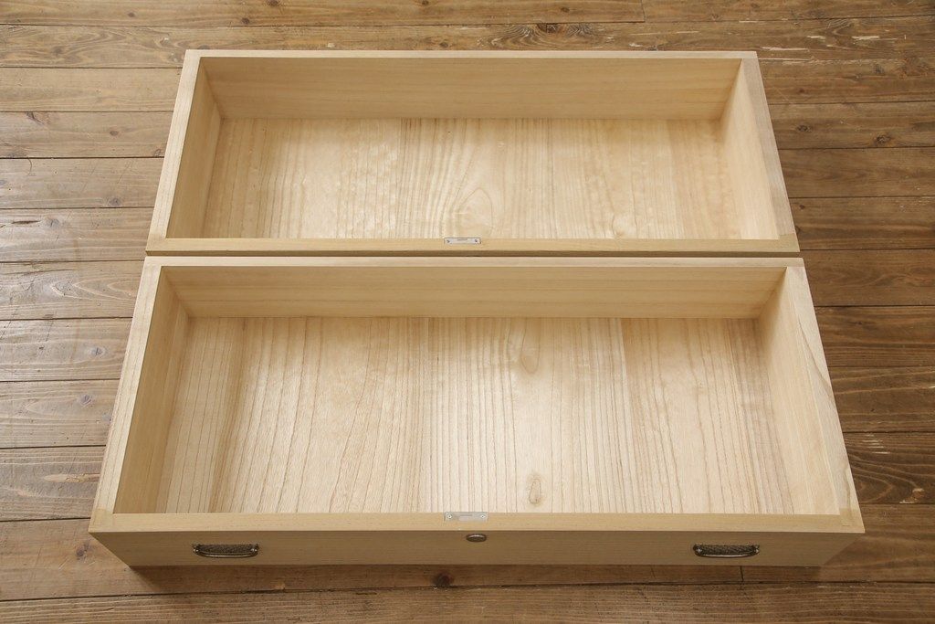 加茂総桐箪笥をリペア&カスタム!上段の引き出し枠を取り払い、衣装盆の受け製作。下段引き出し3杯のうち1杯をカットし高さをリサイズ。(並厚、総桐たんす、桐タンス、着物箪笥、衣装タンス)