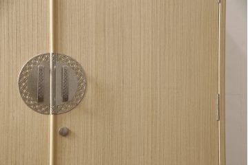 加茂総桐箪笥をリペア&カスタム!上段の引き出し枠を取り払い、衣装盆の受け製作。下段引き出し3杯のうち1杯をカットし高さをリサイズ。(並厚、総桐たんす、桐タンス、着物箪笥、衣装タンス)