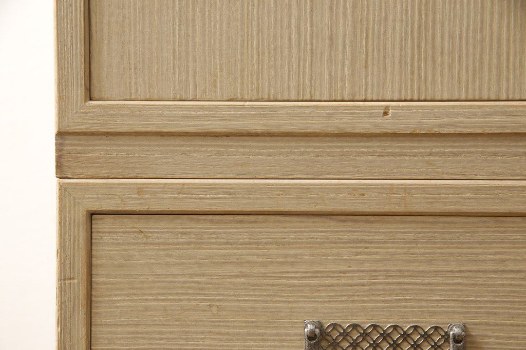 加茂総桐箪笥をリペア&カスタム!上段の引き出し枠を取り払い、衣装盆の受け製作。下段引き出し3杯のうち1杯をカットし高さをリサイズ。(並厚、総桐たんす、桐タンス、着物箪笥、衣装タンス)