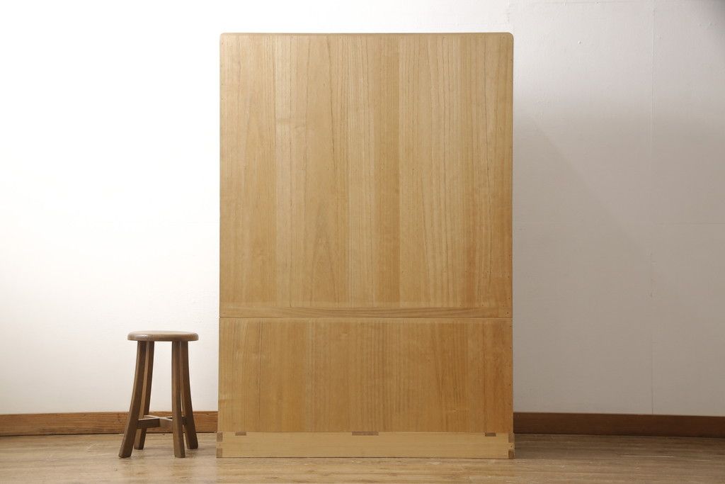 加茂総桐箪笥をリペア&カスタム!上段の引き出し枠を取り払い、衣装盆の受け製作。下段引き出し3杯のうち1杯をカットし高さをリサイズ。(並厚、総桐たんす、桐タンス、着物箪笥、衣装タンス)