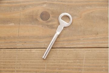 加茂総桐箪笥をリペア&カスタム!上段の引き出し枠を取り払い、衣装盆の受け製作。下段引き出し3杯のうち1杯をカットし高さをリサイズ。(並厚、総桐たんす、桐タンス、着物箪笥、衣装タンス)