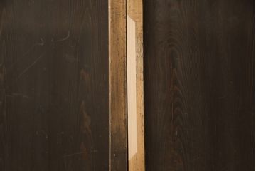 板戸4枚をリペア&カスタム!高さと幅をリサイズし、引手・戸車を取付け。(板戸、引き戸、建具)