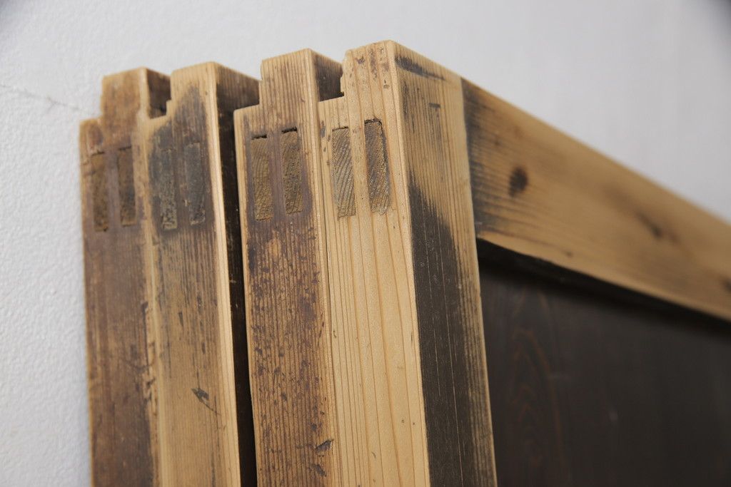 板戸4枚をリペア&カスタム!高さと幅をリサイズし、引手・戸車を取付け。(板戸、引き戸、建具)