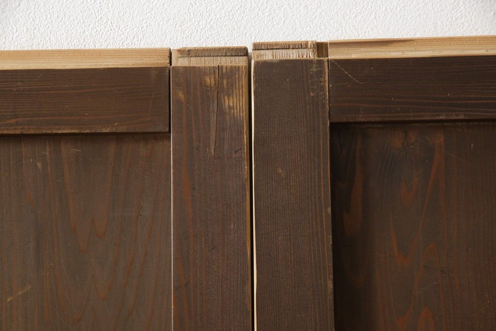 板戸4枚をリペア&カスタム!高さと幅をリサイズし、引手・戸車を取付け。(板戸、引き戸、建具)