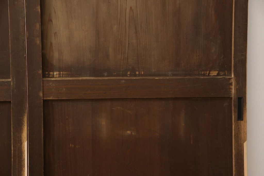 板戸4枚をリペア&カスタム!高さと幅をリサイズし、引手・戸車を取付け。(板戸、引き戸、建具)