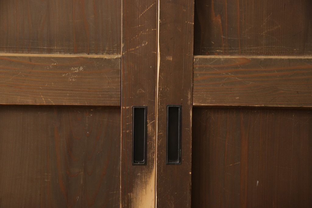 板戸4枚をリペア&カスタム!高さと幅をリサイズし、引手・戸車を取付け。(板戸、引き戸、建具)