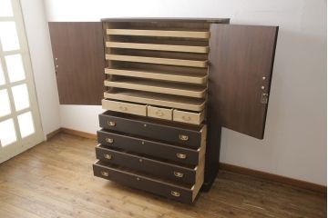 加茂総桐箪笥をリペア&カスタム!内部はそのままに、本体外側のみブラウン系で着色。(総桐たんす、引き出し、チェスト、着物箪笥、和タンス)