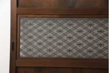 引き戸をリペア&カスタム!下桟を加工し戸車を取付け。新材を使用した下桟のみ本体の色味に合わせて着色。(ガラス帯戸、建具)