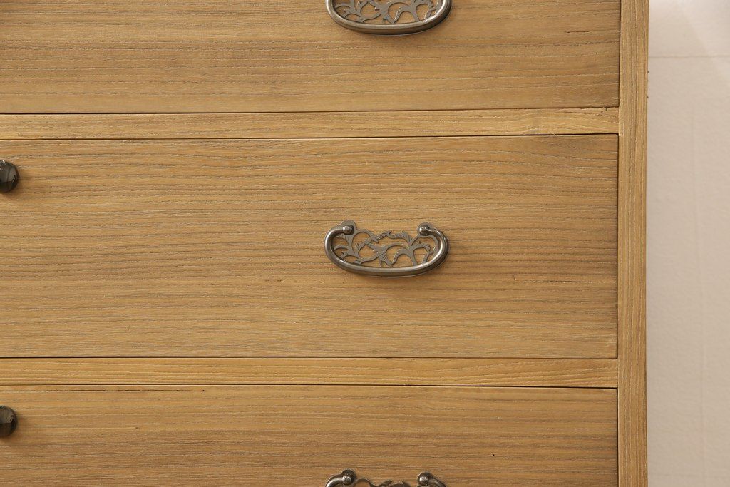 総桐箪笥をリペア&カスタム!桐材本来の木目や木色を生かしたナチュラル仕上げ。(桐たんす、和タンス、衣装箪笥、ヴィンテージ)